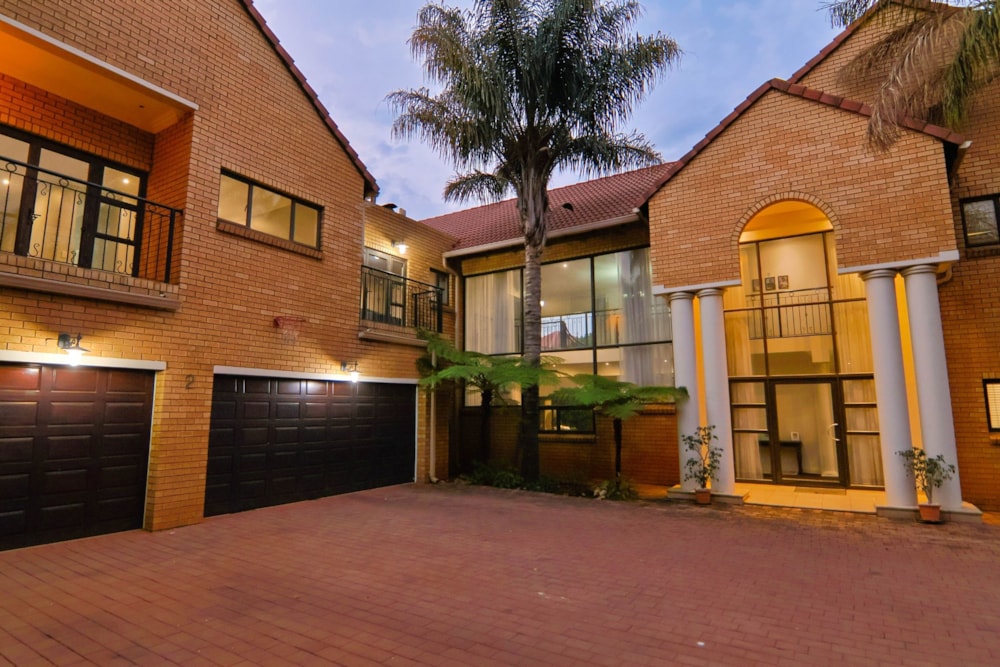 Security estate home for sale in Midstream Estate - CN1717167