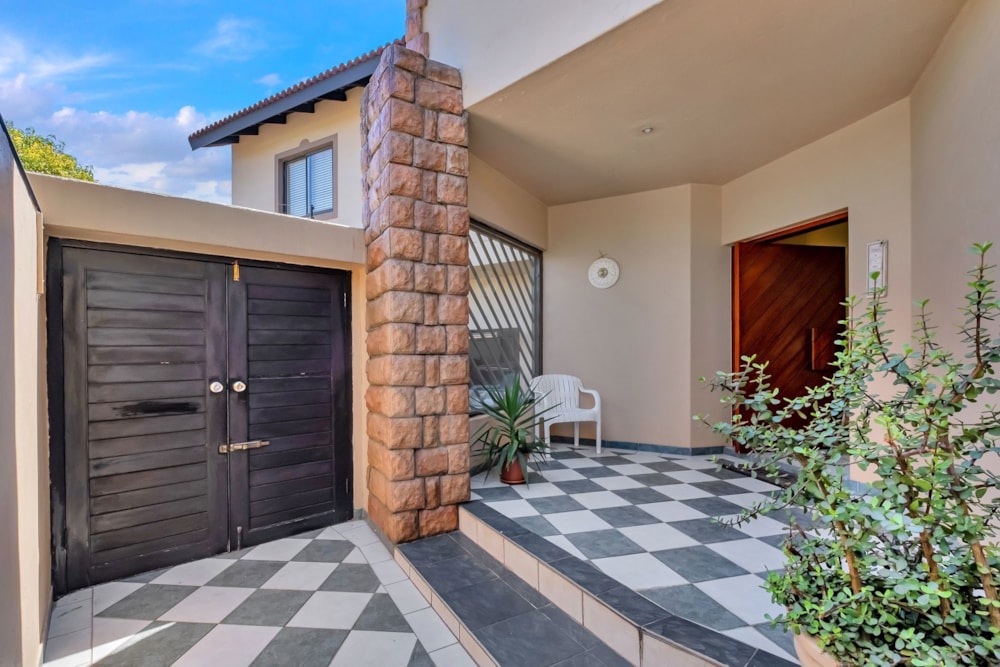 House for sale in Morningside, Sandton - HP1716958