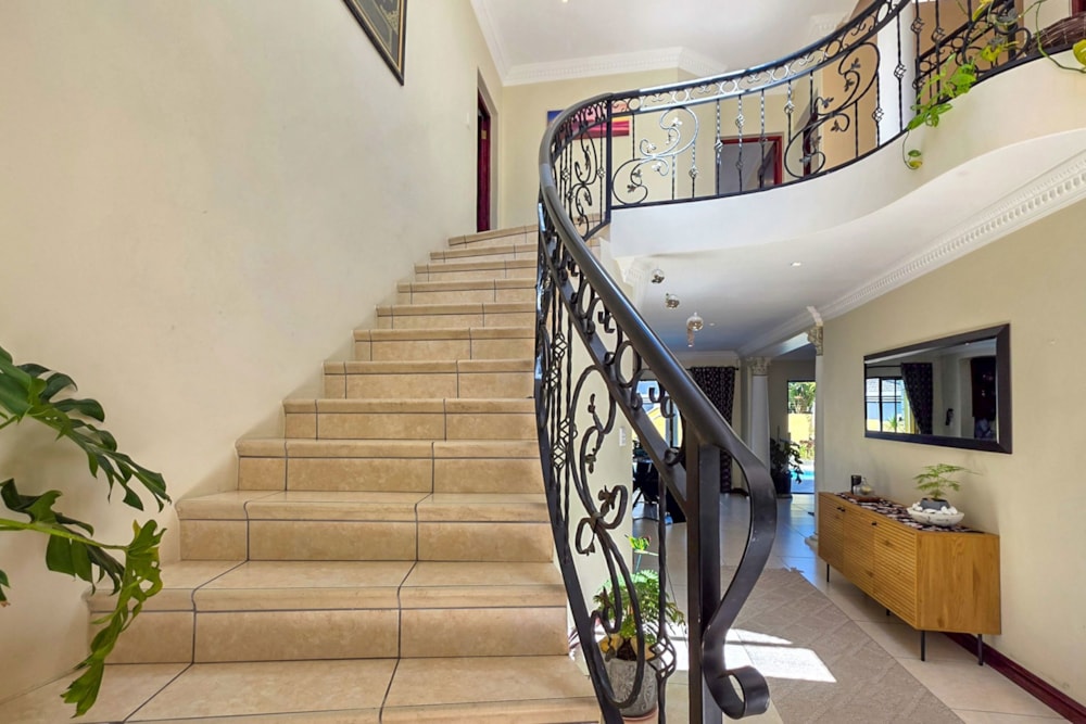 Multi-storey house for sale in West Beach, Blouberg - 1TV1717530 Multi-storey house for sale in West Beach, Blouberg - 1TV1717530