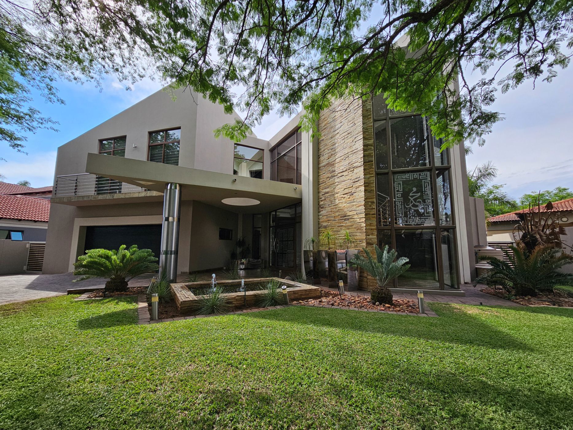 Security estate home for sale in Bendor Park - 1PS1684783