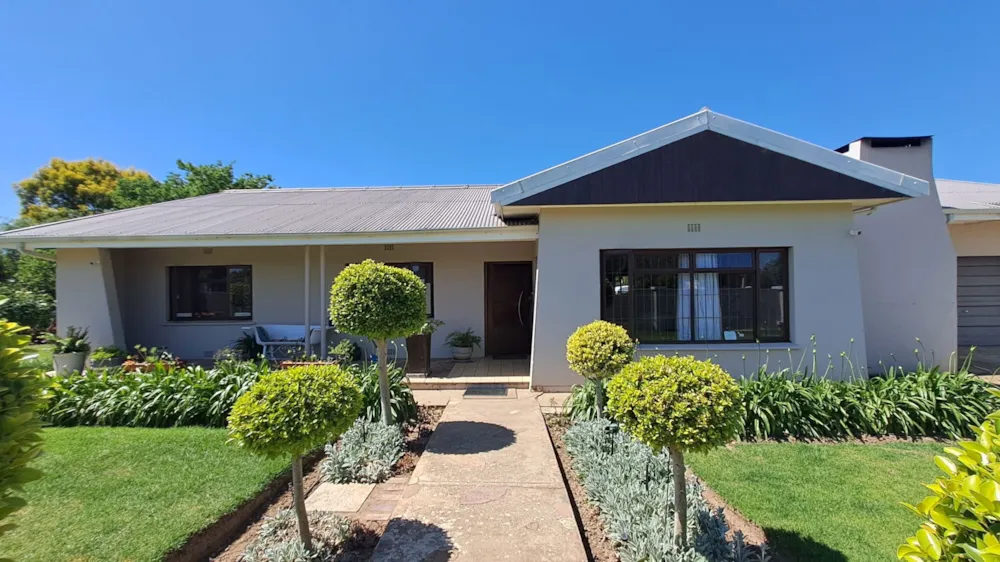 Single-storey house let in Heidelberg, Garden Route - 1SR1720001 Single-storey house let in Heidelberg, Garden Route - 1SR1720001