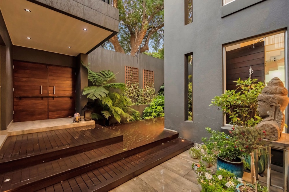 Double-storey house for sale in Parkhurst - HP1719335