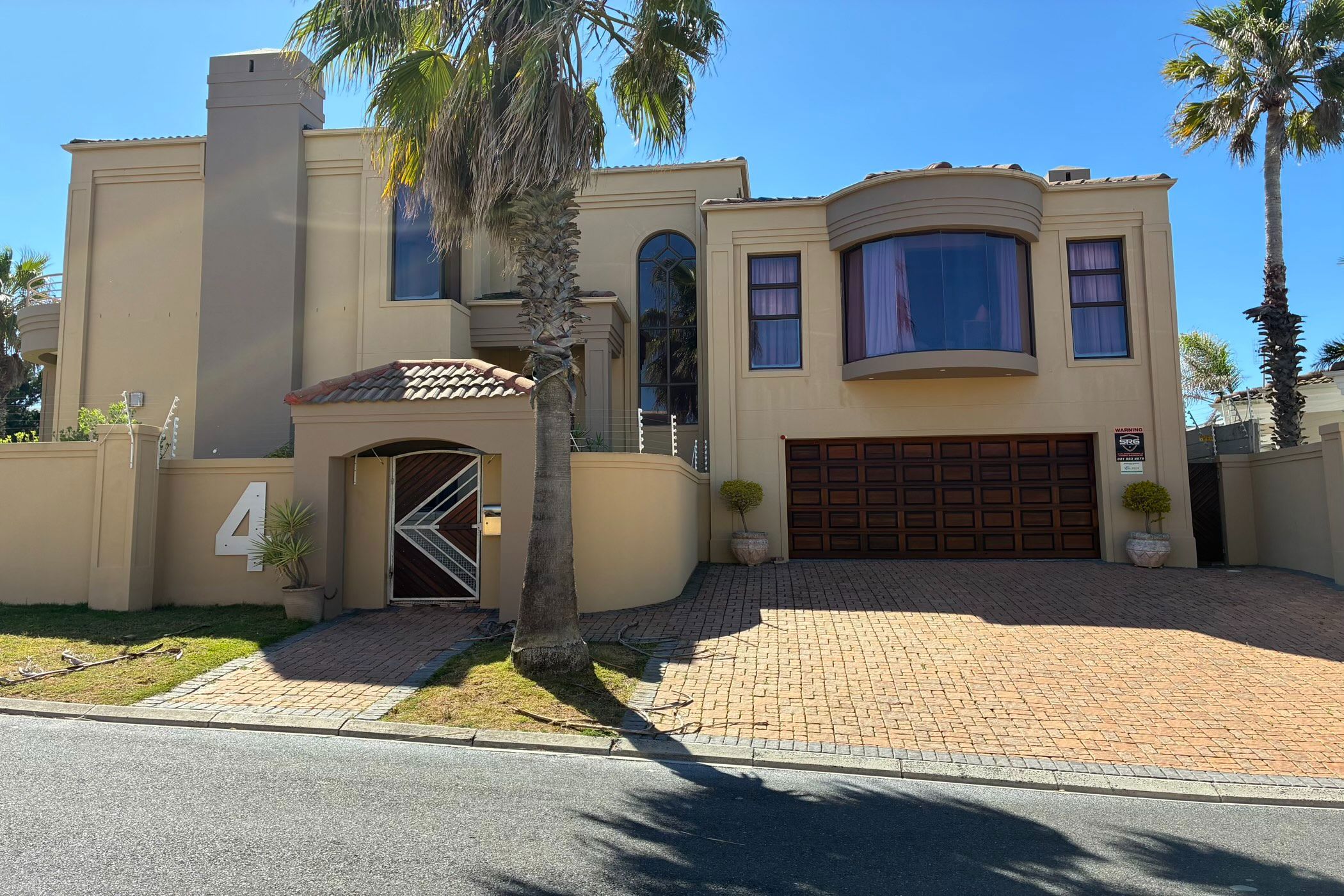 Double-storey house let in West Beach, Blouberg - 1TV1681640