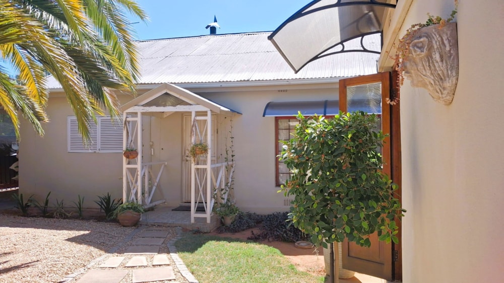 House for sale in West Bank, Oudtshoorn - 1OU1718377