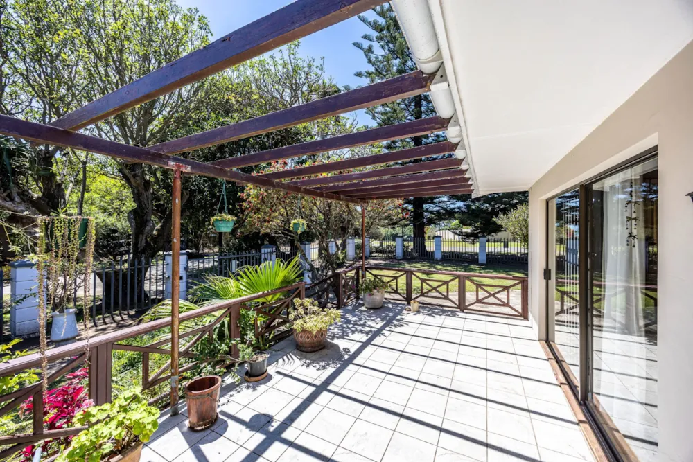 House sold in Gonubie - 1EZ1719166
