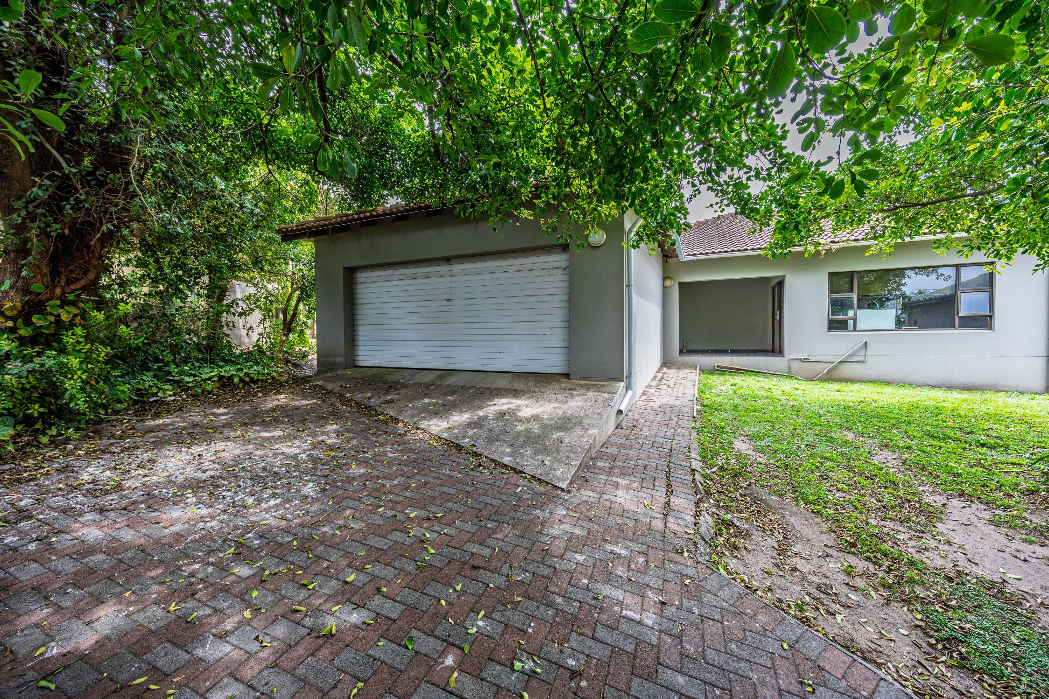 House for sale in Gonubie - 1EZ1719437