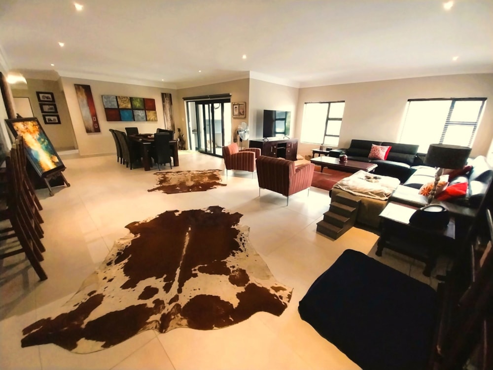 Security estate home for sale in Midstream Estate - CN1716736 Security estate home for sale in Midstream Estate - CN1716736