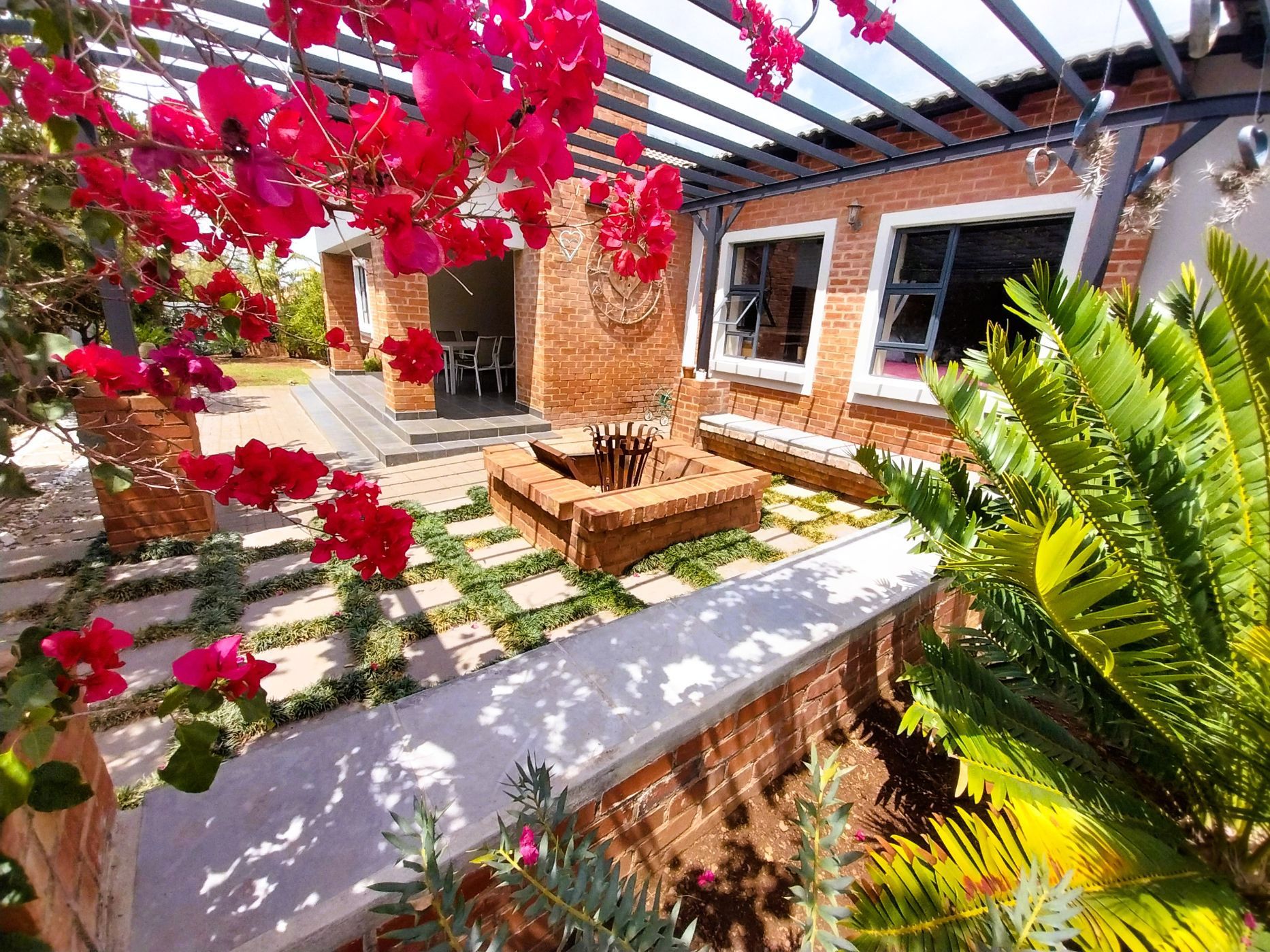 Security estate home for sale in Midstream Estate - CN1716736