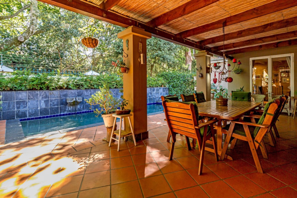 Security complex home for sale in Mostertsdrift - ST1717377