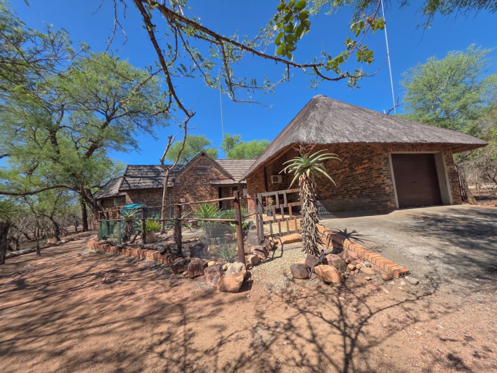 House for sale in Marloth Park - 1NK1717002