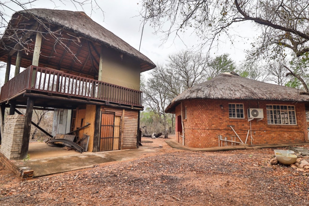 House for sale in Marloth Park - 1NK1717036 House for sale in Marloth Park - 1NK1717036