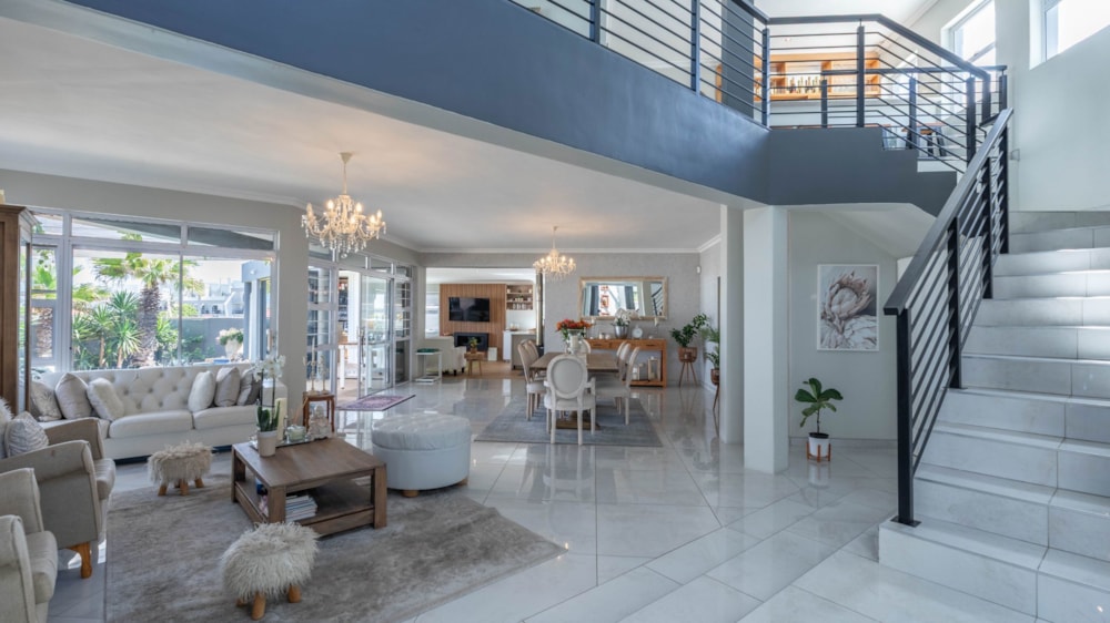 Double-storey house for sale in West Beach, Blouberg - 1TV1720306 Double-storey house for sale in West Beach, Blouberg - 1TV1720306