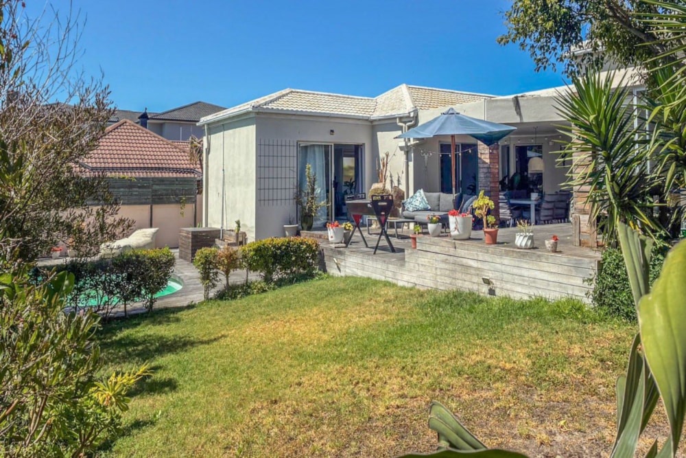 Single-storey house for sale in West Beach, Blouberg - 1TV1718416 Single-storey house for sale in West Beach, Blouberg - 1TV1718416