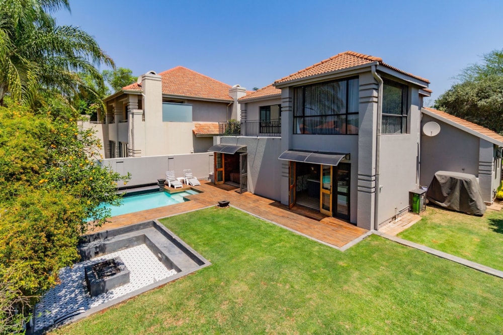 Golf estate house for sale in Pecanwood - 1HR1717710 Golf estate house for sale in Pecanwood - 1HR1717710