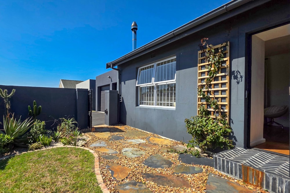 House for sale in Sunningdale, Blouberg - 1TV1719056 House for sale in Sunningdale, Blouberg - 1TV1719056