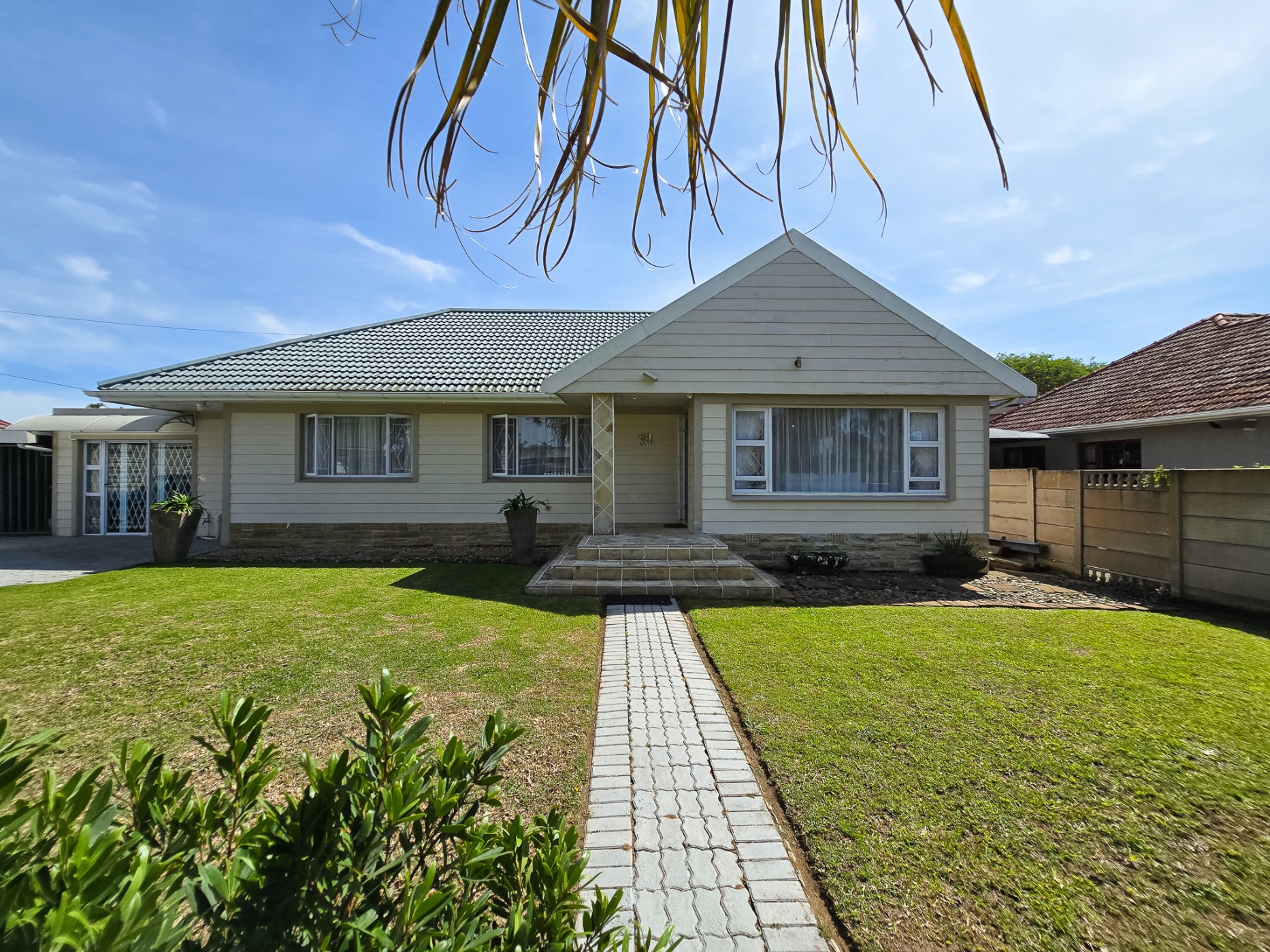 House for sale in Gonubie - 1EZ1716923