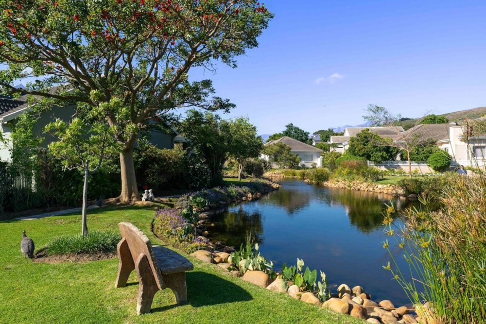 Security complex home for sale in Rome Glen - SW1717681