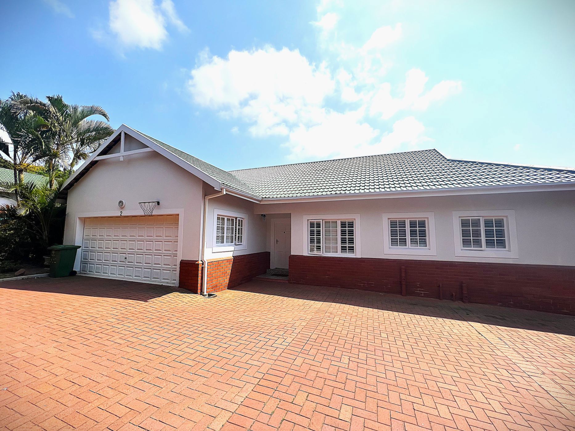 Townhouse for sale in Mount Edgecombe Country Estate - 1MT1718856
