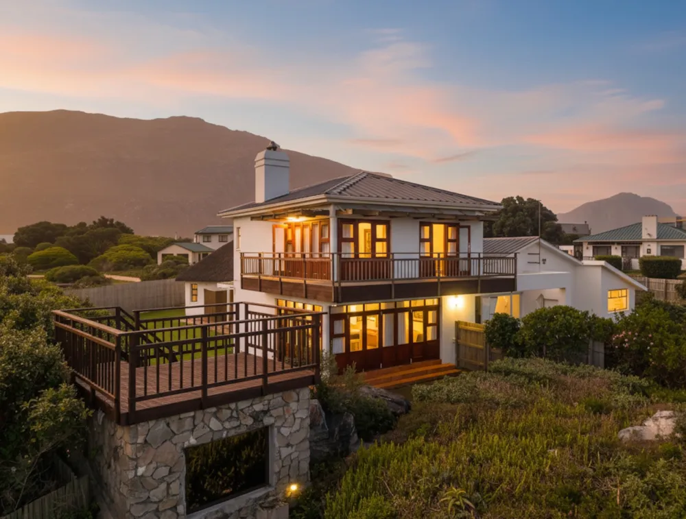 Double-storey house sold in Bettys Bay - KN1697965 Double-storey house sold in Bettys Bay - KN1697965