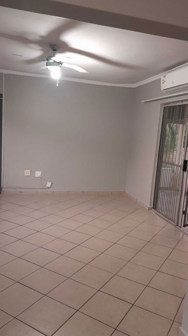 House to rent in Veldenvlei - 1RY1718666 House to rent in Veldenvlei - 1RY1718666