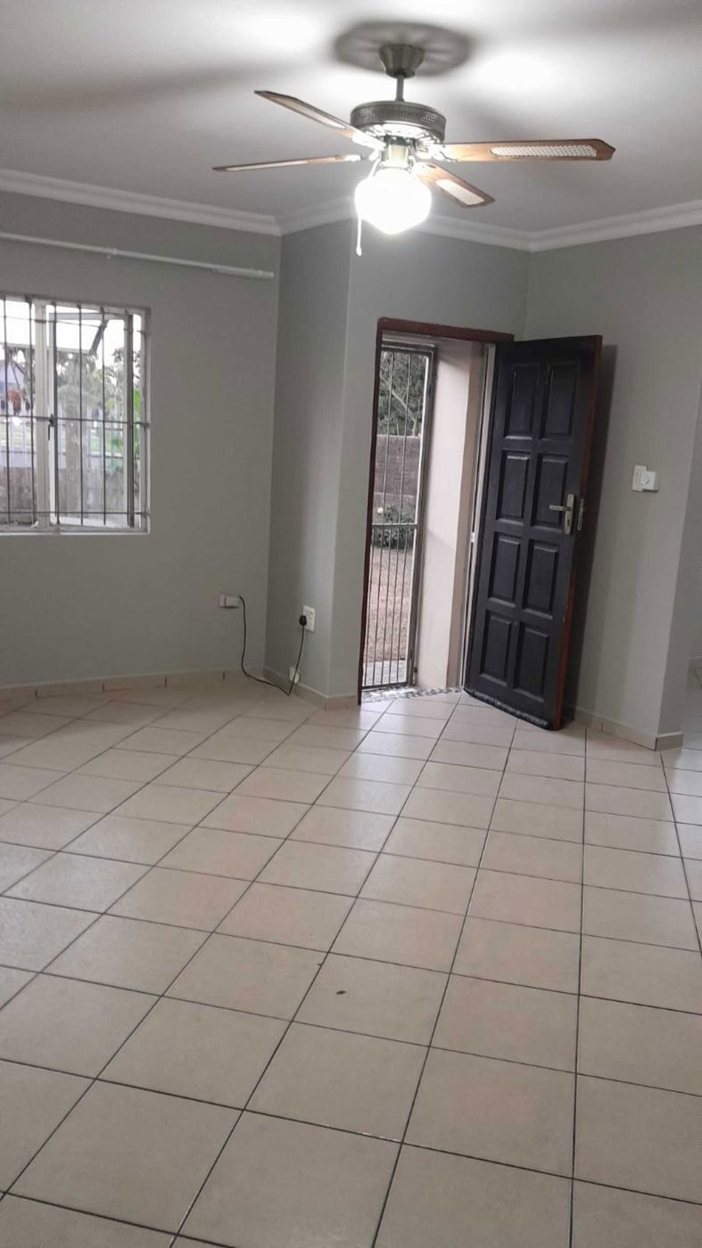 House to rent in Veldenvlei - 1RY1718666 House to rent in Veldenvlei - 1RY1718666
