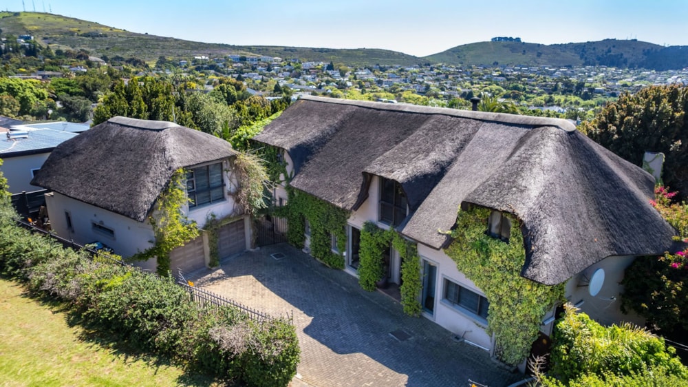 Double-storey house for sale in Welgemoed - DBV1716639