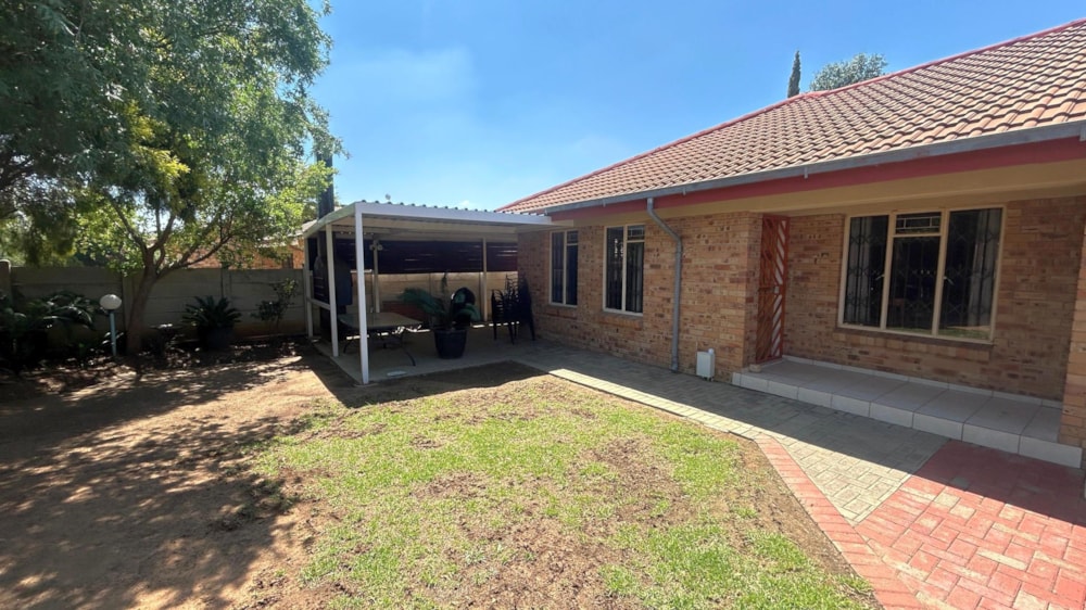 Semi-detached house for sale in Pellissier - 1BX1716874