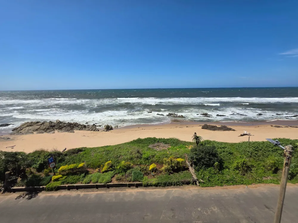 House for sale in Umdloti Beach - 1ND1716992 House for sale in Umdloti Beach - 1ND1716992