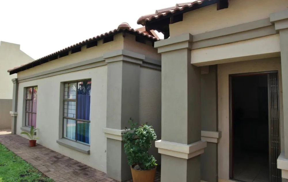 Townhouse let in Safari Gardens - 1RU1285909