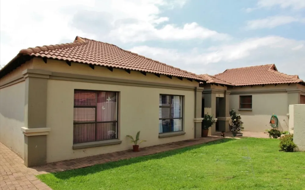 Townhouse let in Safari Gardens - 1RU1285909