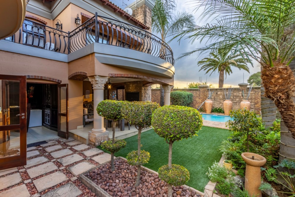 House for sale in Beyers Park - BOK1717513