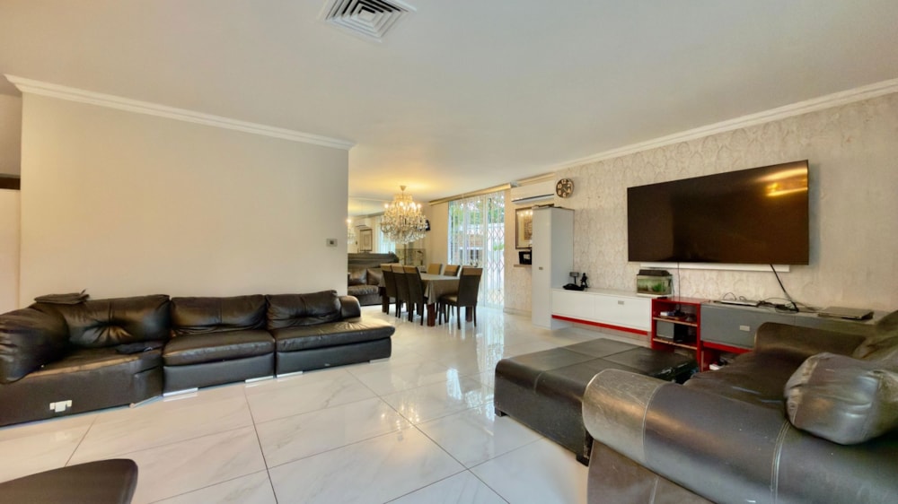 Townhouse for sale in Essenwood - 1DA1718855 Townhouse for sale in Essenwood - 1DA1718855