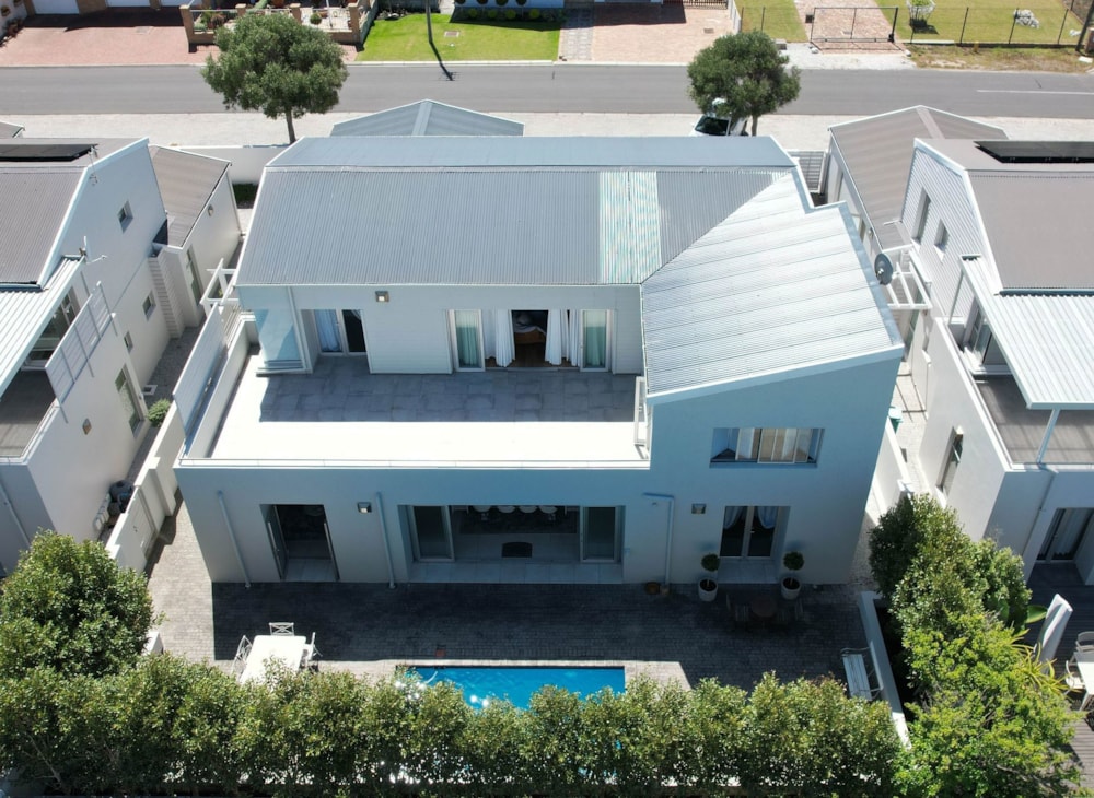 Double-storey house for sale in Kleinmond - KN1717711 Double-storey house for sale in Kleinmond - KN1717711