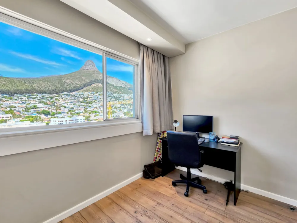 Apartment sold in Sea Point - AS1715573