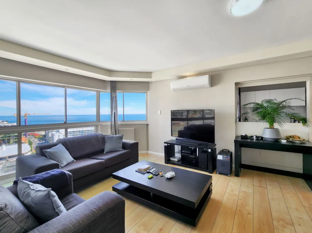 Apartment sold in Sea Point - AS1715573