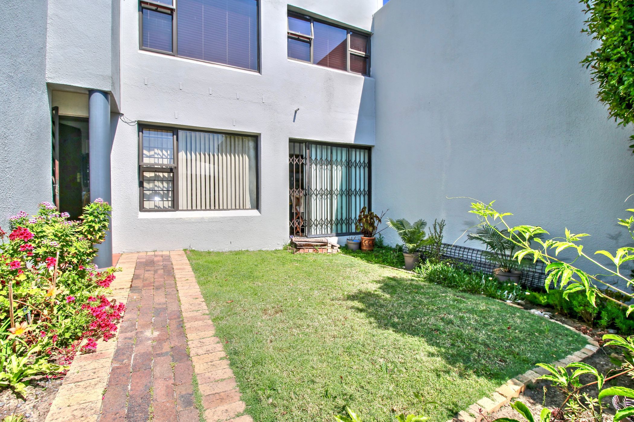 Apartment for sale in Panorama, Parow - 1PLA1718647