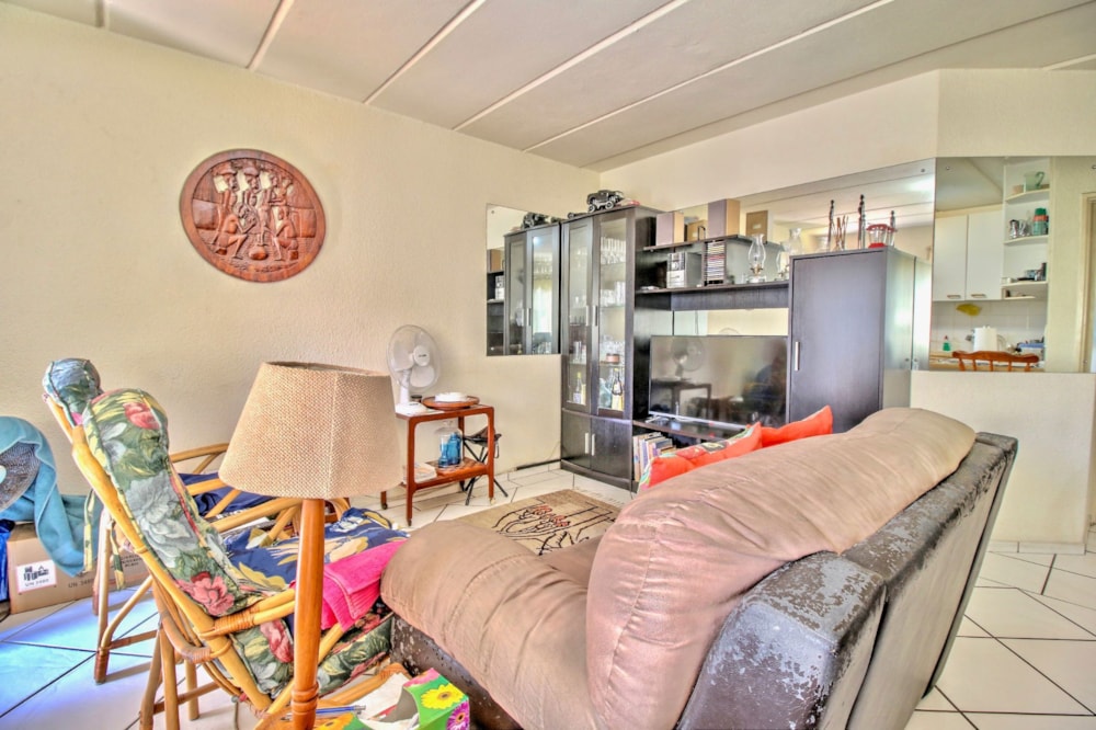 Apartment for sale in Panorama, Parow - 1PLA1718647 Apartment for sale in Panorama, Parow - 1PLA1718647