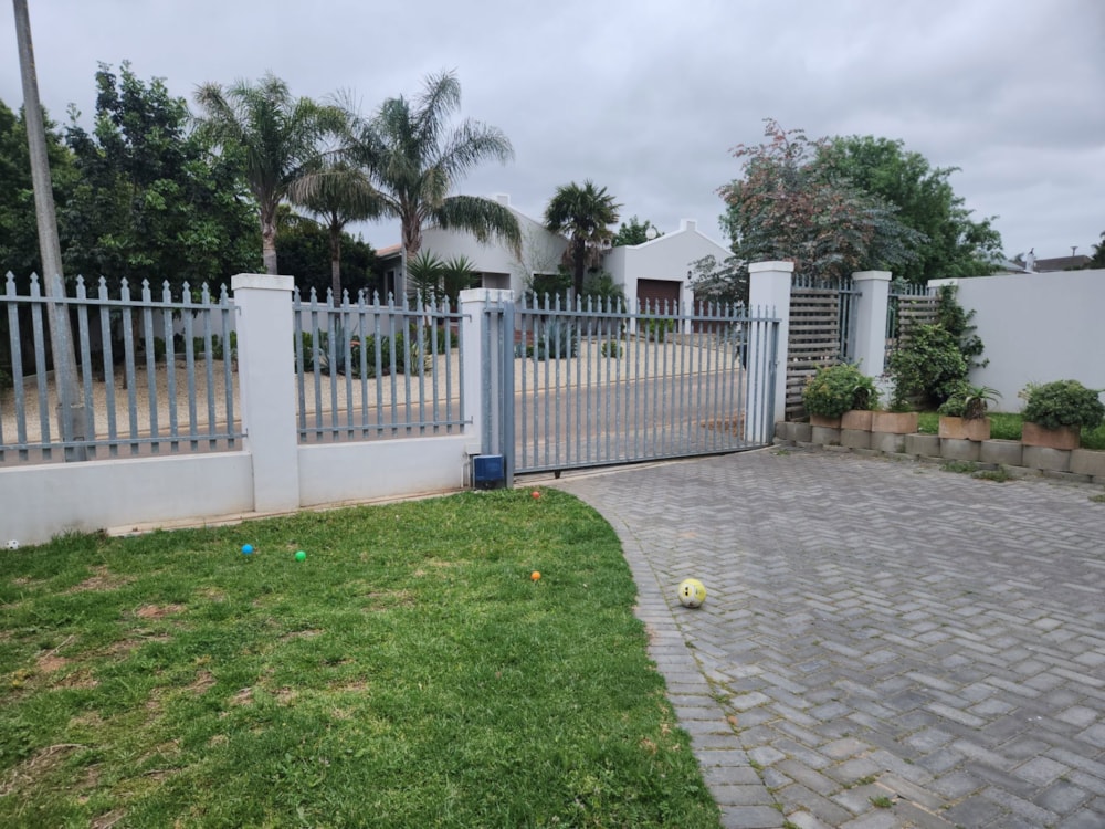 House let in Tafelzicht - 1MS1717785 House let in Tafelzicht - 1MS1717785