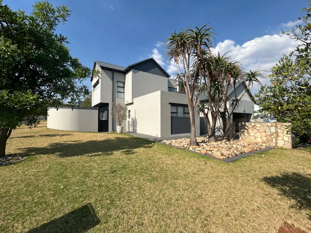 Double-storey house for sale in Midstream Estate - CN1716994