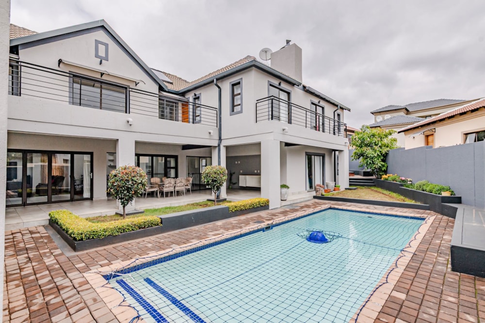 Golf estate house for sale in Blue Valley Golf Estate - CN1718680 Golf estate house for sale in Blue Valley Golf Estate - CN1718680