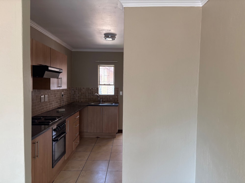 Security complex home to rent in Bronkhorstspruit - PNL1717016 Security complex home to rent in Bronkhorstspruit - PNL1717016