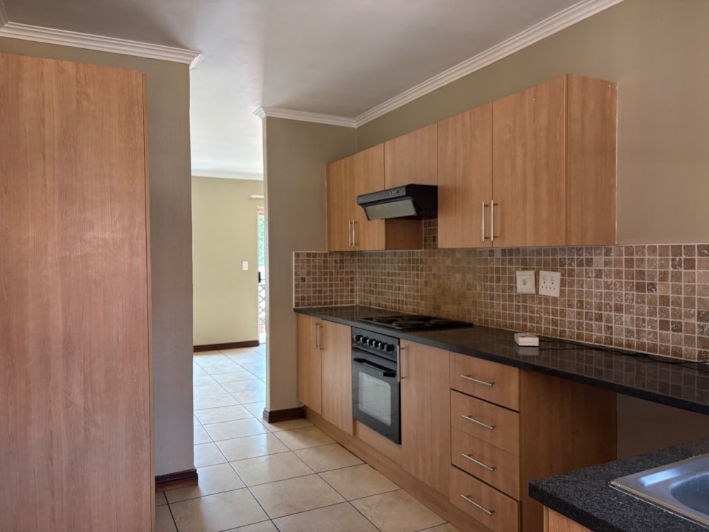 Security complex home to rent in Bronkhorstspruit - PNL1717016 Security complex home to rent in Bronkhorstspruit - PNL1717016