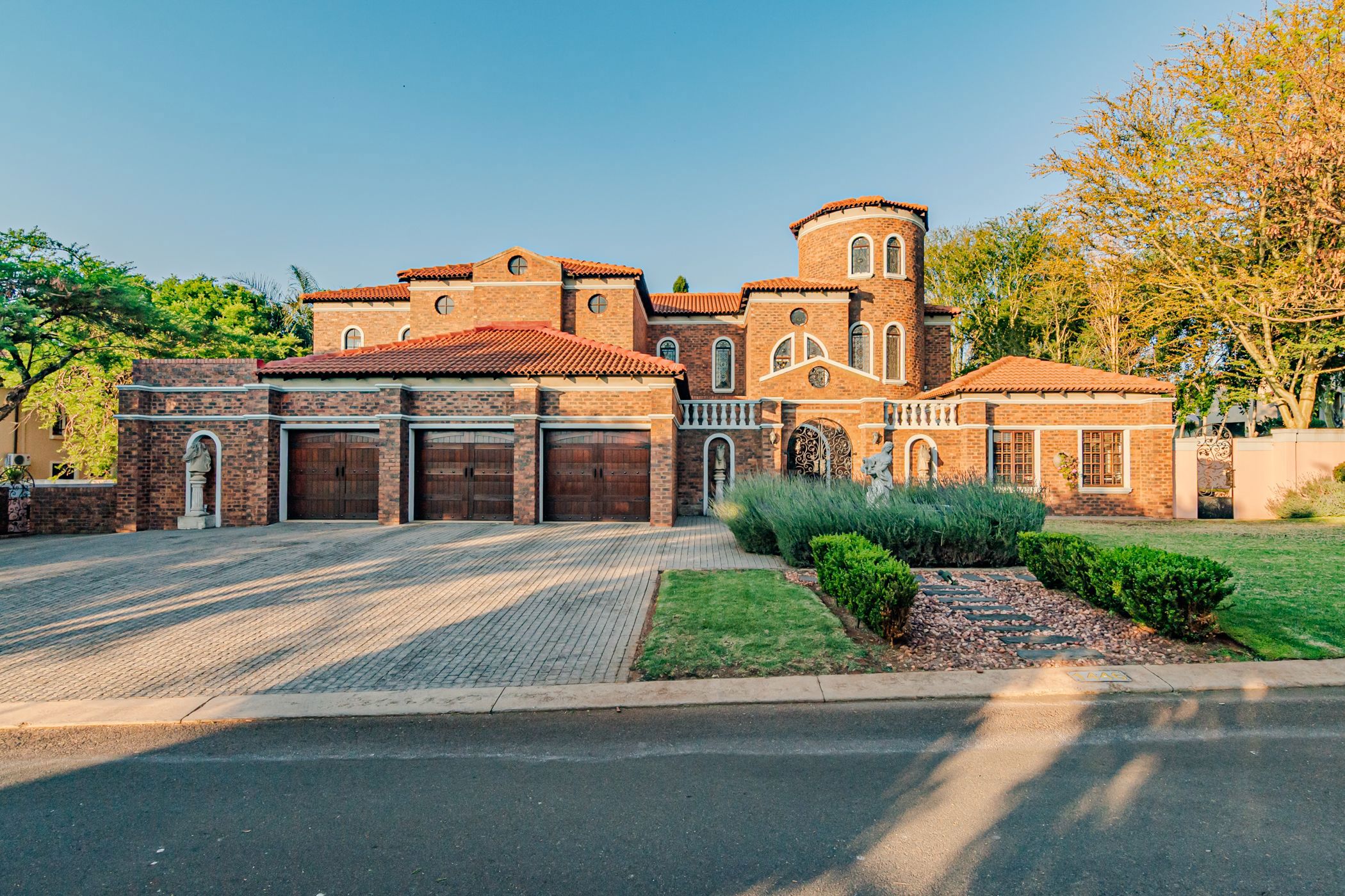 Double-storey house for sale in The Wilds - PT1714871