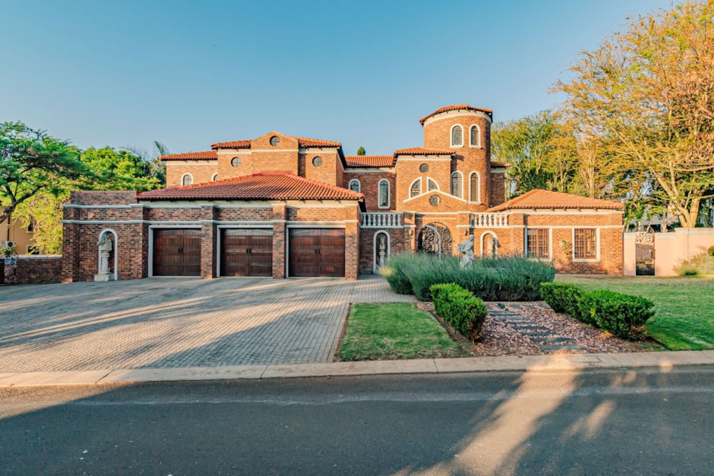 Double-storey house for sale in The Wilds - PT1714871