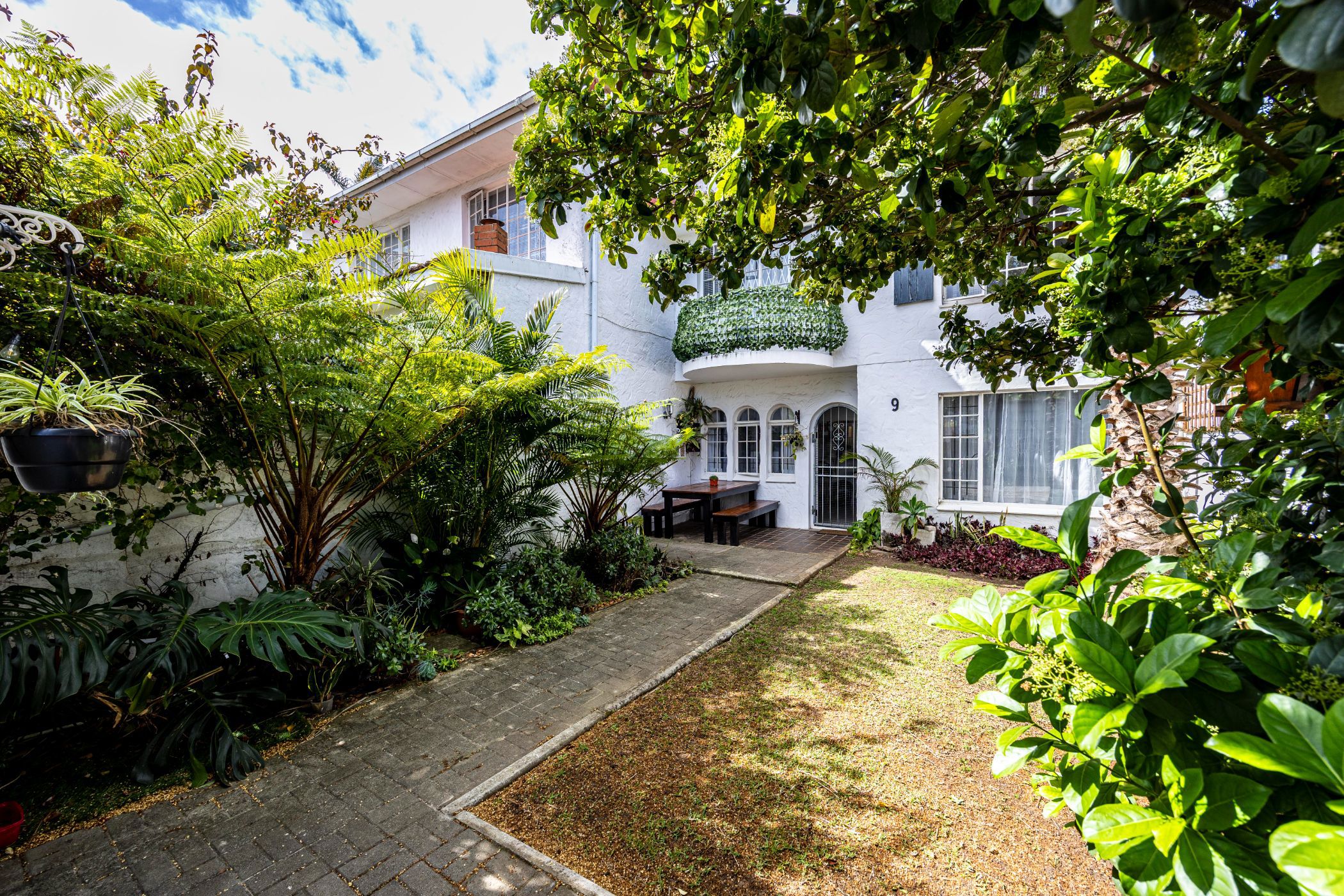 Townhouse for sale in Beacon Bay - 1EZ1716927