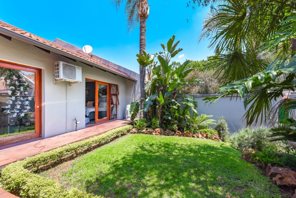 Apartment for sale in Paulshof - FW1718401 Apartment for sale in Paulshof - FW1718401