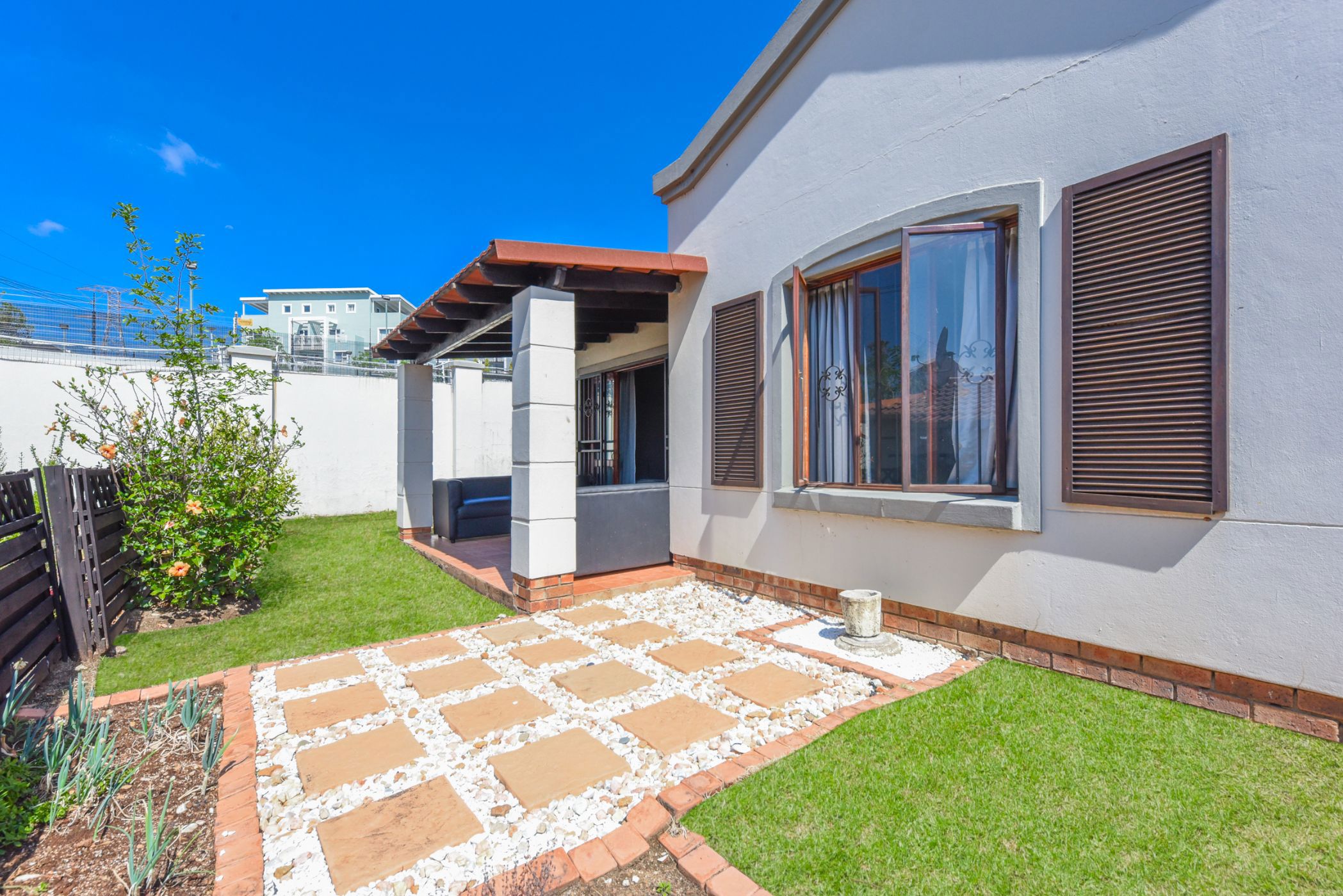 Townhouse for sale in Paulshof - FW1715283