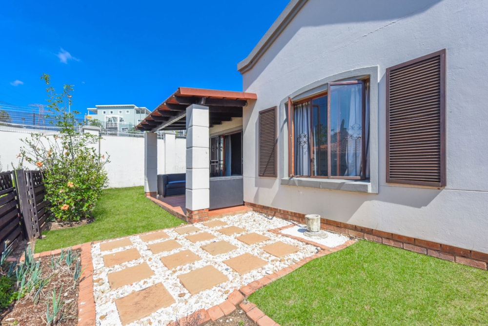 Townhouse for sale in Paulshof - FW1715283