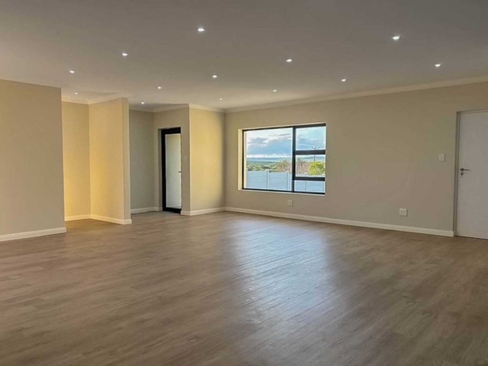 House for sale in Paradise Beach, Jeffreys Bay - 1JF1721914 House for sale in Paradise Beach, Jeffreys Bay - 1JF1721914