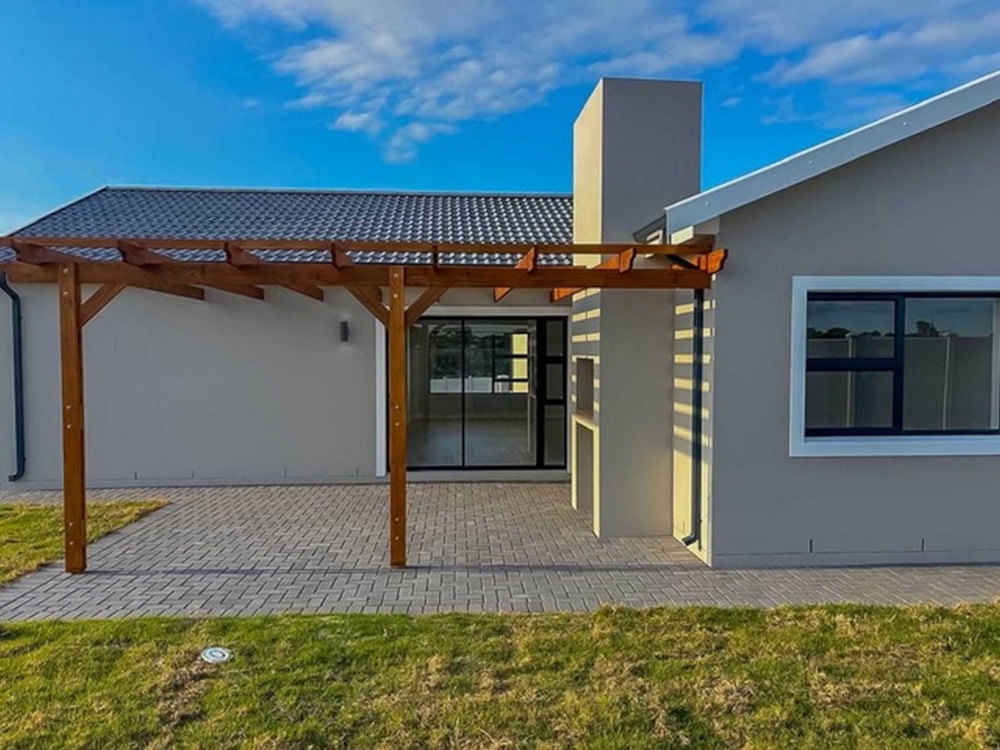 House for sale in Paradise Beach, Jeffreys Bay - 1JF1721914 House for sale in Paradise Beach, Jeffreys Bay - 1JF1721914